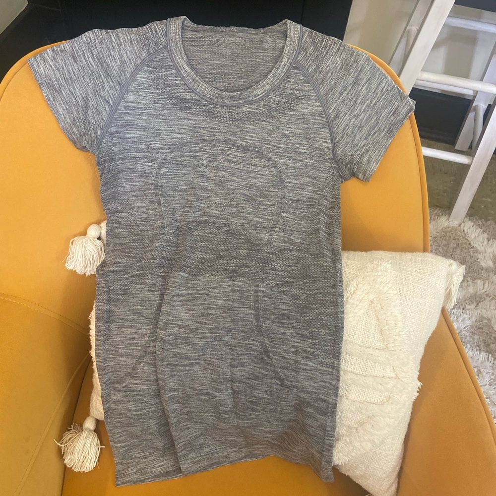 3 Lululemon workout clothes - gently warn size 4